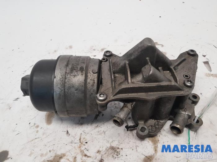 Gebrauchte Ölfilterhalter Peugeot 308 (4A/C) 1.6 16V THP 150 Preis € 40,00 Margenregelung angeboten von Maresia Parts