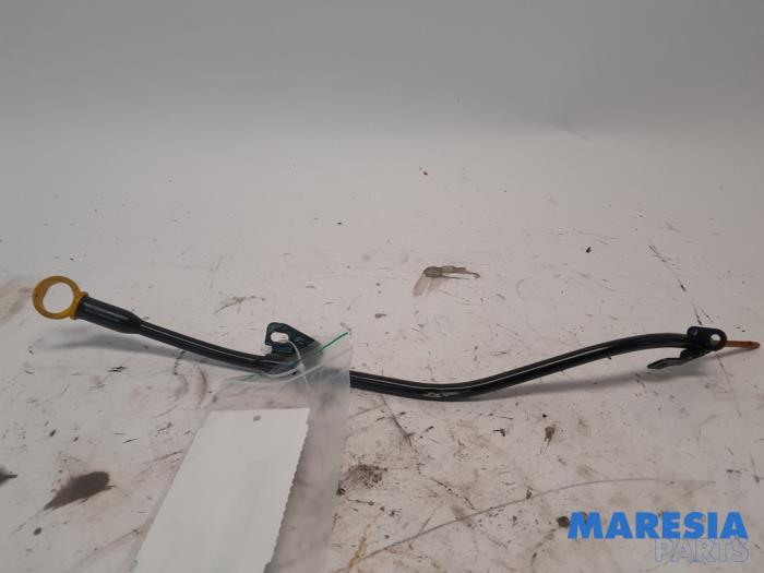 Gebrauchte Ölmessstab Peugeot 308 (L3/L8/LB/LH/LP) 1.2 12V e-THP PureTech 110 Preis € 19,99 Margenregelung angeboten von Maresia Parts