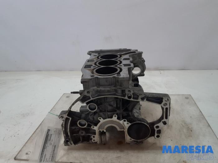 Motor Unterblock van een Peugeot 308 (L3/L8/LB/LH/LP) 1.2 12V e-THP PureTech 110 2015