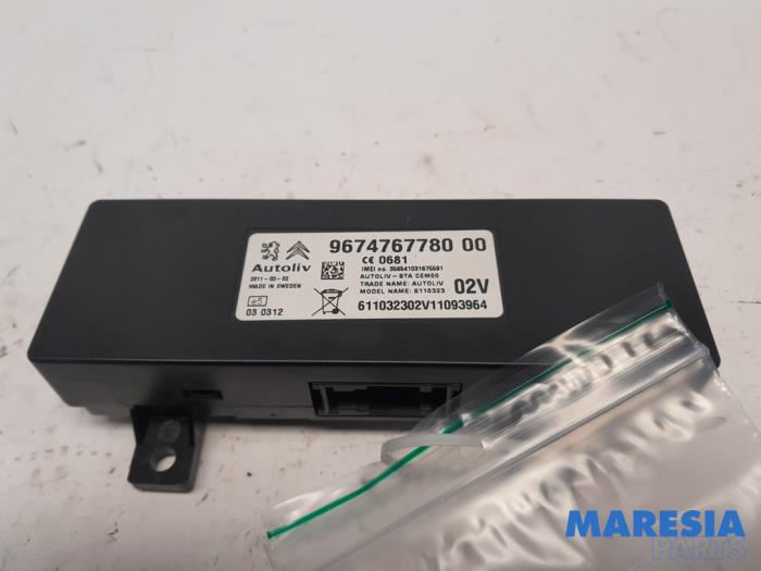 Używane Modul Bluetooth Peugeot 508 SW (8E/8U) 1.6 THP 16V Cena € 40,00 Procedura marży oferowane przez Maresia Parts