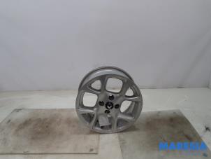 Used Wheel Renault Twingo III (AH) 1.0 SCe 70 12V Price € 99,99 Margin scheme offered by Maresia Parts