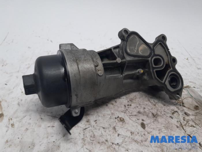 Gebrauchte Ölfiltergehäuse Peugeot 208 I (CA/CC/CK/CL) 1.6 Vti 16V Preis € 54,99 Margenregelung angeboten von Maresia Parts