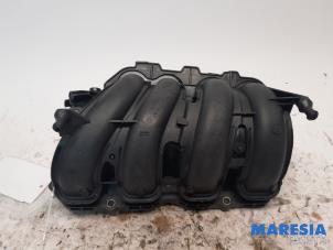 Used Intake manifold Peugeot 208 I (CA/CC/CK/CL) 1.6 Vti 16V Price € 49,99 Margin scheme offered by Maresia Parts