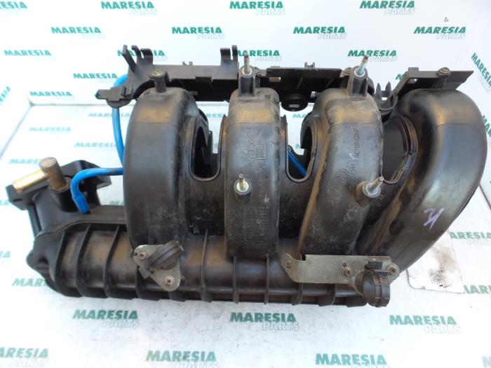 Używane Kolektor dolotowy Fiat Marea Weekend (185BX/CX) 1.8 ELX 16V Cena € 40,00 Procedura marży oferowane przez Maresia Parts