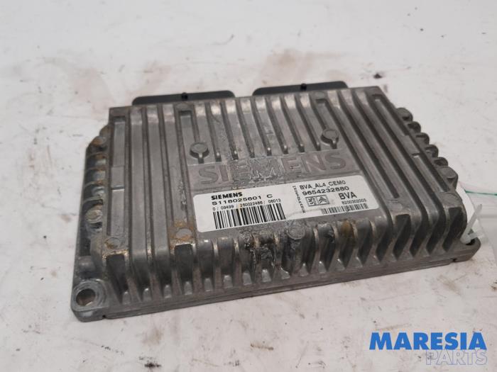 Used Automatic gearbox computer Peugeot 307 CC (3B) 2.0 16V Price € 100,00 Margin scheme offered by Maresia Parts