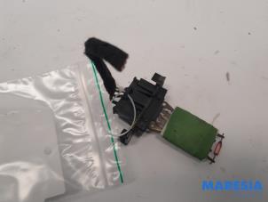 Used Heater resistor Peugeot Boxer (U9) 2.0 BlueHDi 130 Price € 24,20 Inclusive VAT offered by Maresia Parts