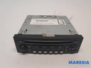 Used Radio CD player Peugeot 5008 I (0A/0E) 1.6 THP 16V Price € 105,00 Margin scheme offered by Maresia Parts