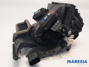 Used Heater housing Renault Zoé (AG) R90 Price € 249,95 Margin scheme offered by Maresia Parts