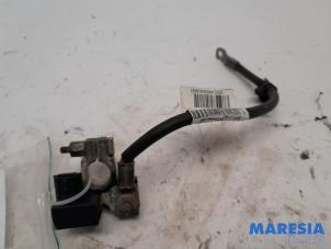 Used Battery sensor Renault Twingo III (AH) 1.0 SCe 70 12V Price € 20,00 Margin scheme offered by Maresia Parts