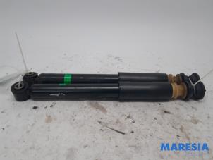 Used Shock absorber kit Renault Twingo III (AH) 1.0 SCe 70 12V Price € 40,00 Margin scheme offered by Maresia Parts