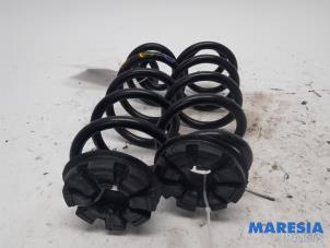 Used Rear coil spring Renault Twingo III (AH) 1.0 SCe 70 12V Price € 50,00 Margin scheme offered by Maresia Parts