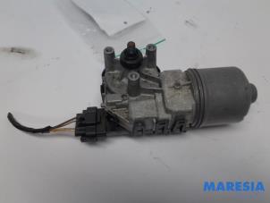 Used Front wiper motor Renault Zoé (AG) R90 Price € 65,00 Margin scheme offered by Maresia Parts