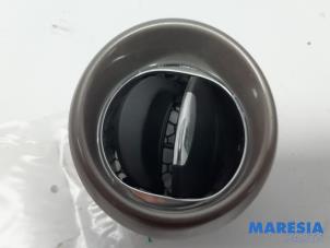 Used Dashboard vent Renault Zoé (AG) R90 Price € 20,00 Margin scheme offered by Maresia Parts