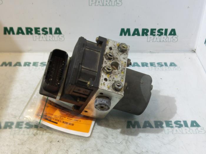 Used ABS pump Fiat Stilo (192A/B) 1.6 16V 5-Drs. Price € 75,00 Margin scheme offered by Maresia Parts