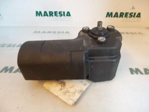 Gebrauchte Scheibenwischermotor vorne Lancia Delta (836) 1.9 TDS Preis € 35,00 Margenregelung angeboten von Maresia Parts