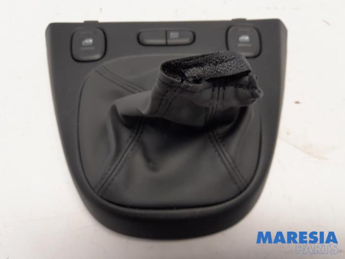 Usados Interruptor de ventanilla eléctrica Fiat Panda (312) 1.0 Hybrid Precio € 40,00 Norma de margen ofrecido por Maresia Parts