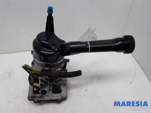 Used Power steering pump Citroen Berlingo Multispace 1.6 VTi 120 16V Price € 125,00 Margin scheme offered by Maresia Parts