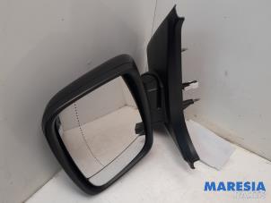 Used Wing mirror, left Opel Vivaro 1.6 CDTI 95 Euro 6 Price € 114,95 Inclusive VAT offered by Maresia Parts