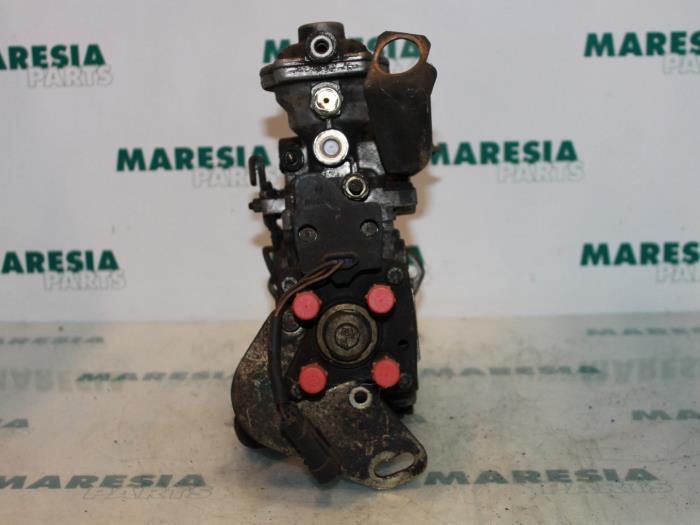 Bomba de gasolina mecánica de un Lancia Delta (836) 1.9 TDS Turbo Diesel 1995