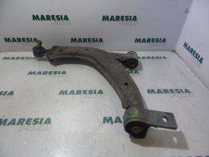 Used Front lower wishbone, left Peugeot 306 (7A/C/S) 1.4 Price € 20,00 Margin scheme offered by Maresia Parts