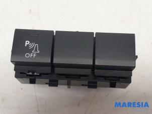 Usagé Commutateur PDC Opel Vivaro 1.5 CDTI 102 Prix € 12,10 Prix TTC proposé par Maresia Parts