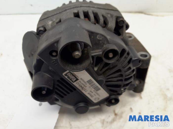 Begagnade Dynamo Fiat Fiorino (225) 1.3 JTD 16V Multijet Pris € 48,39 Inklusive moms erbjuds av Maresia Parts