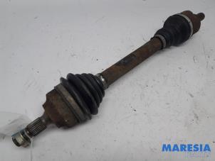 Used Front drive shaft, left Peugeot 307 CC (3B) 2.0 16V Price € 60,00 Margin scheme offered by Maresia Parts
