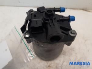 Usagé Boîtier de filtre carburant Opel Vivaro 1.5 CDTI 102 Prix € 127,05 Prix TTC proposé par Maresia Parts
