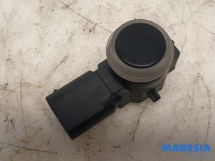 Used PDC Sensor Opel Vivaro 1.5 CDTI 102 Price € 22,99 Inclusive VAT offered by Maresia Parts