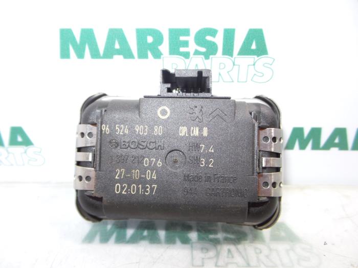 Begagnade Regnsensor Peugeot 407 (6D) 2.0 HDiF 16V Pris € 35,00 Marginaltabell erbjuds av Maresia Parts