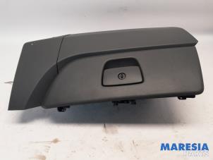 Usagé Boîte à gants Fiat Fiorino (225) 1.3 JTD 16V Multijet Prix € 48,40 Prix TTC proposé par Maresia Parts