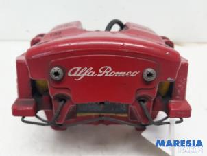 Used Rear brake calliper, left Alfa Romeo Giulia (952) 2.0 T 16V Veloce Price € 145,00 Margin scheme offered by Maresia Parts