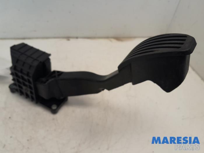 Gaspedalposition Sensor van een Fiat 500 (312) 1.4 16V 2008