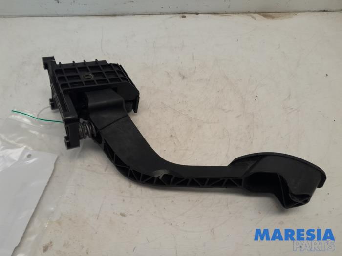 Gaspedalposition Sensor van een Fiat 500 (312) 1.4 16V 2008