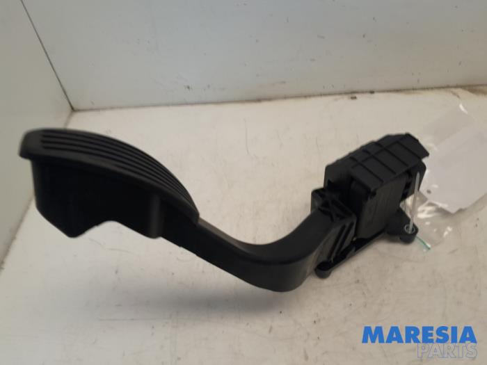 Gaspedalposition Sensor van een Fiat 500 (312) 1.4 16V 2008