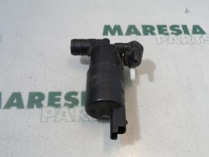 Gebrauchte Scheibensprüherpumpe vorne Citroen Xsara Picasso (CH) 1.8 16V Preis € 10,00 Margenregelung angeboten von Maresia Parts