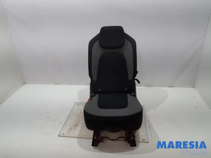Używane Fotel tylny Citroen C4 Picasso (3D/3E) 1.6 16V THP 155 Cena € 139,00 Procedura marży oferowane przez Maresia Parts