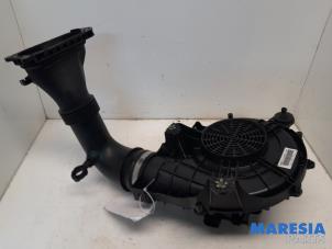 Used Fan motor Renault Zoé (AG) R90 Price € 185,00 Margin scheme offered by Maresia Parts