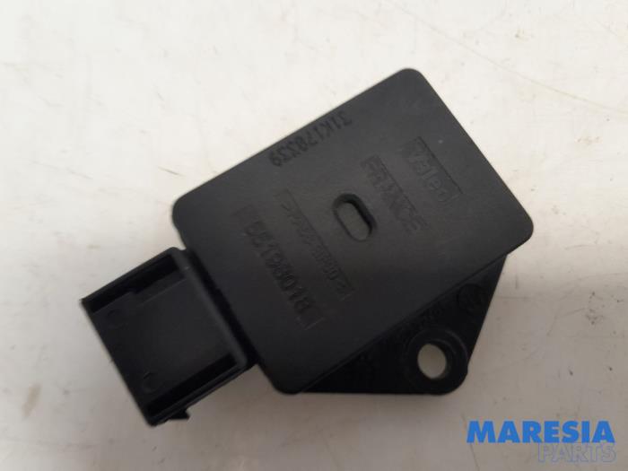 Begagnade Oljenivåsensor Fiat Ducato (250) 2.3 D 130 Multijet Pris € 24,19 Inklusive moms erbjuds av Maresia Parts