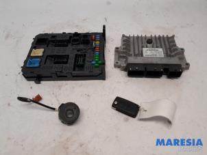 Used Engine management computer Peugeot 308 CC (4B) 2.0 HDiF 16V Price € 299,00 Margin scheme offered by Maresia Parts