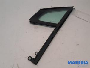 Usados Ventanilla triangular izquierda delante Peugeot 3008 I (0U/HU) 1.6 VTI 16V Precio € 30,00 Norma de margen ofrecido por Maresia Parts