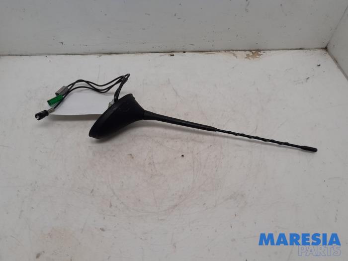 Używane Antena Peugeot 3008 I (0U/HU) 1.6 VTI 16V Cena € 30,00 Procedura marży oferowane przez Maresia Parts