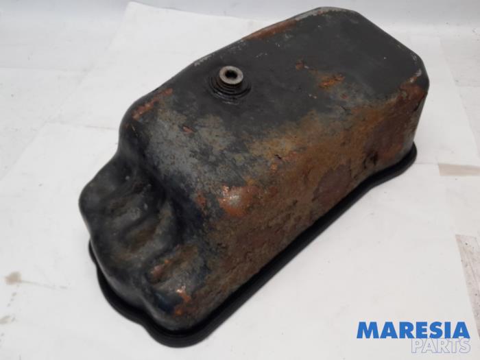 Used Sump Peugeot Boxer (U9) 3.0 HDi 160 Euro 4 Price € 83,49 Inclusive VAT offered by Maresia Parts