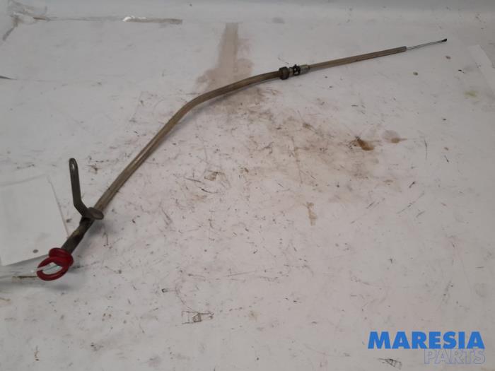 Gebrauchte Ölmessstab Peugeot Boxer (U9) 3.0 HDi 160 Euro 4 Preis € 36,29 Mit Mehrwertsteuer angeboten von Maresia Parts
