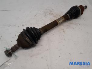 Used Front drive shaft, left Peugeot 3008 I (0U/HU) 1.6 VTI 16V Price € 35,00 Margin scheme offered by Maresia Parts