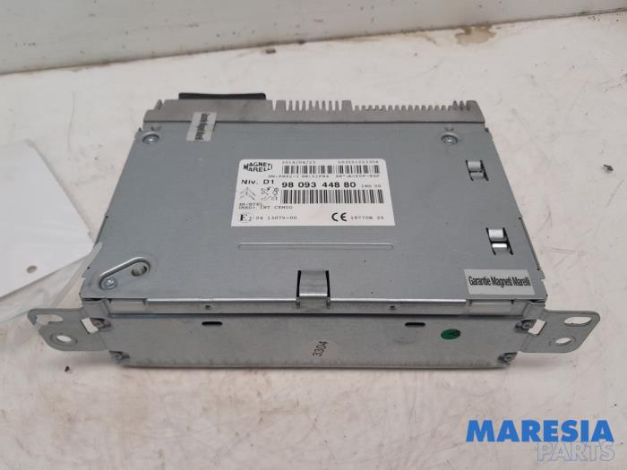 Używane Radio Citroen C4 Picasso (3D/3E) 1.6 16V THP 155 Cena € 367,50 Procedura marży oferowane przez Maresia Parts