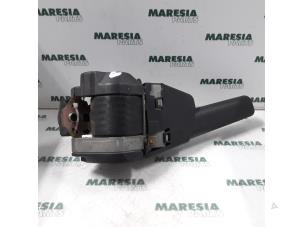 Used Front seatbelt, right Alfa Romeo 155 (167) 2.0 Twin Spark 16V Price € 35,00 Margin scheme offered by Maresia Parts