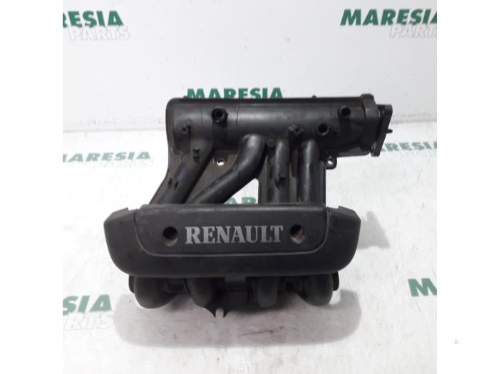 Begagnade Insugsrör Renault Clio II (BB/CB) 1.2 Pris € 30,00 Marginaltabell erbjuds av Maresia Parts