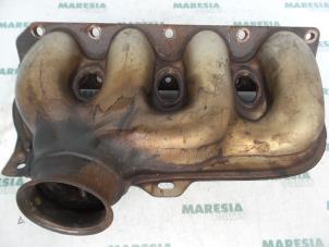 Used Exhaust manifold Peugeot 307 (3A/C/D) 2.0 16V Price € 50,00 Margin scheme offered by Maresia Parts