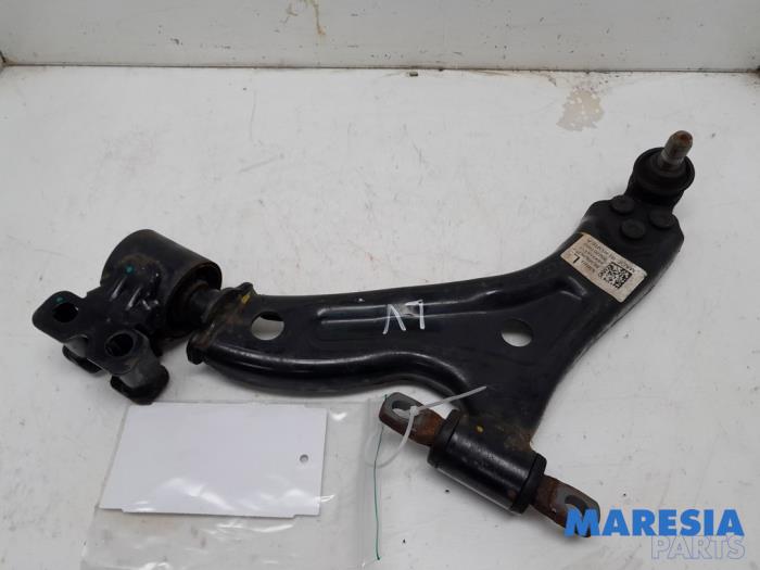 Gebrauchte Querlenker links vorne Opel Karl 1.0 12V Preis € 45,00 Margenregelung angeboten von Maresia Parts